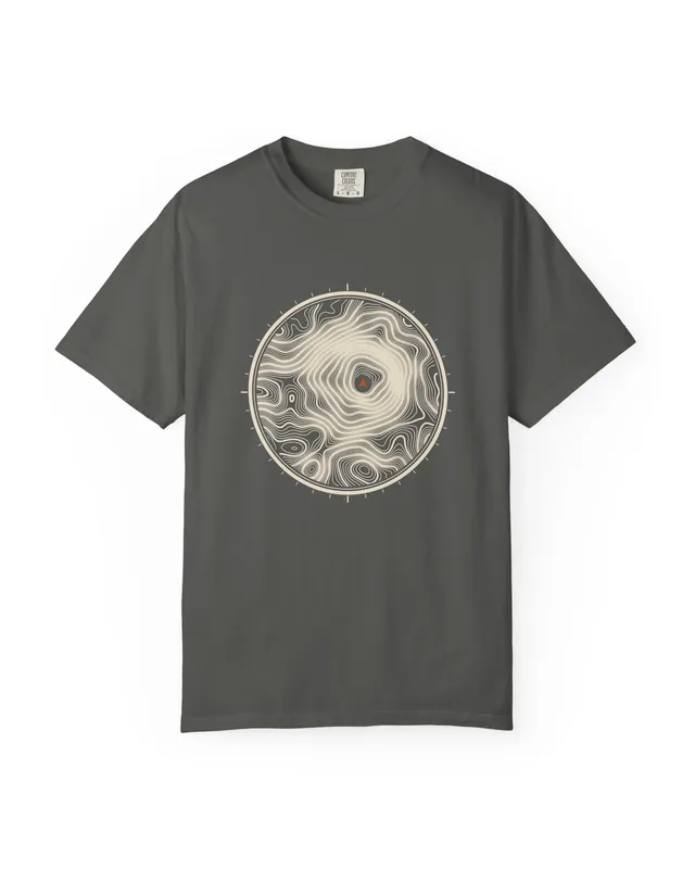 Topo Circle Comfort Colors tee in Pepper